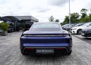 Porsche Taycan 5