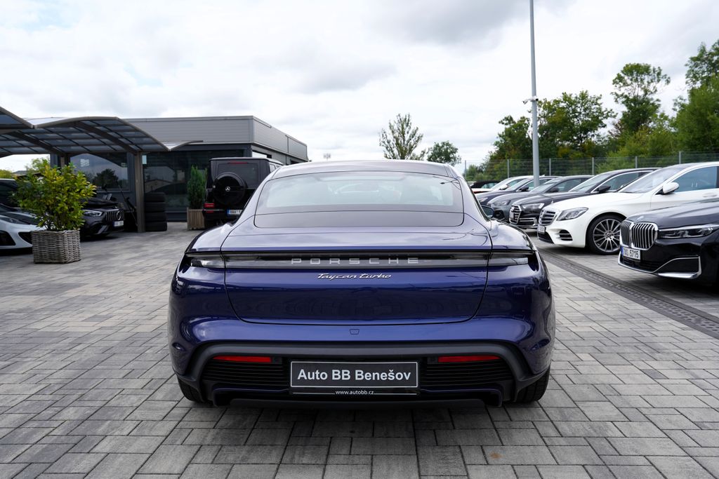 Porsche Taycan