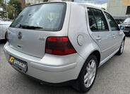 Volkswagen Golf 11