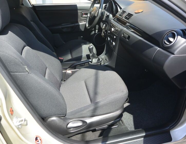 Mazda 3 27