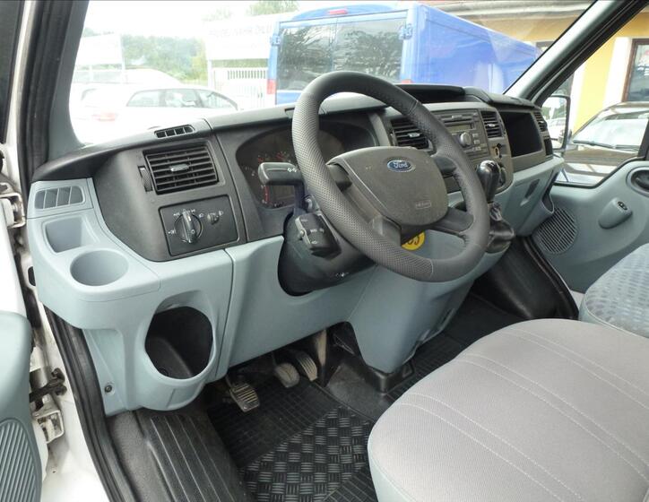 Ford Transit 16