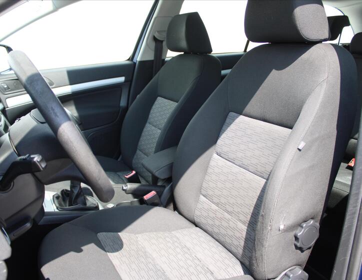 Škoda Octavia 9