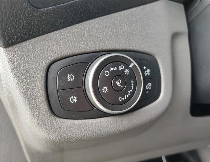 Ford Tourneo Connect 22
