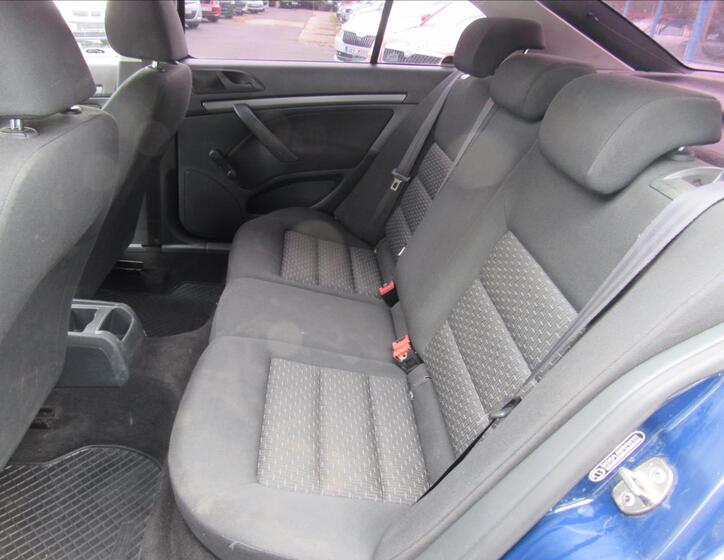 Škoda Octavia 10
