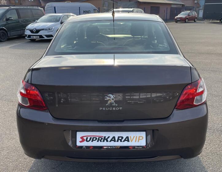 Peugeot 301 7