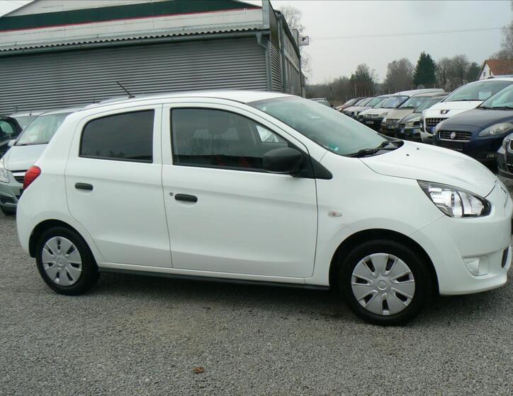Mitsubishi Space Star 8