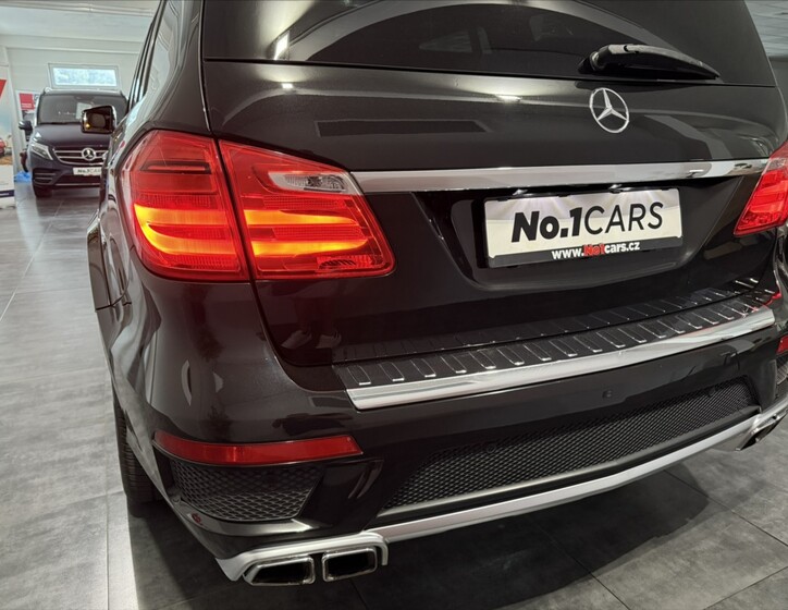 Mercedes-Benz GL 29