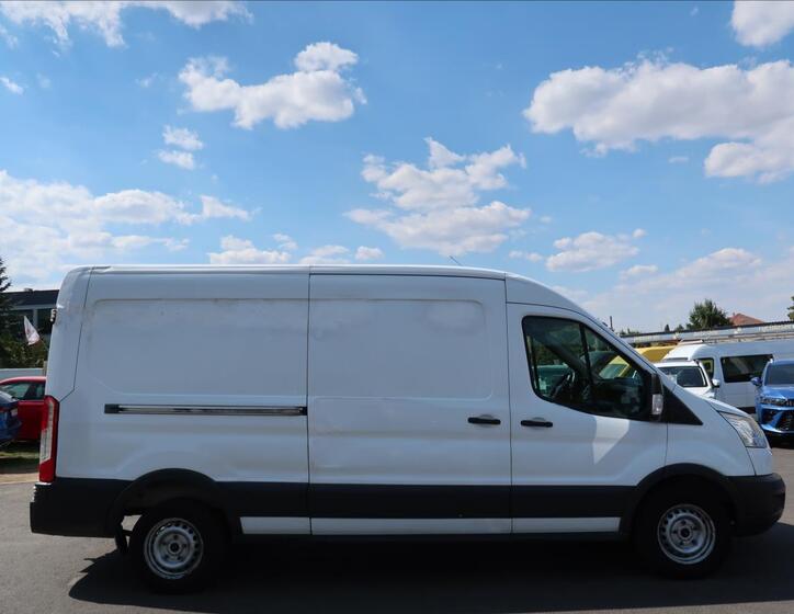 Ford Transit 5