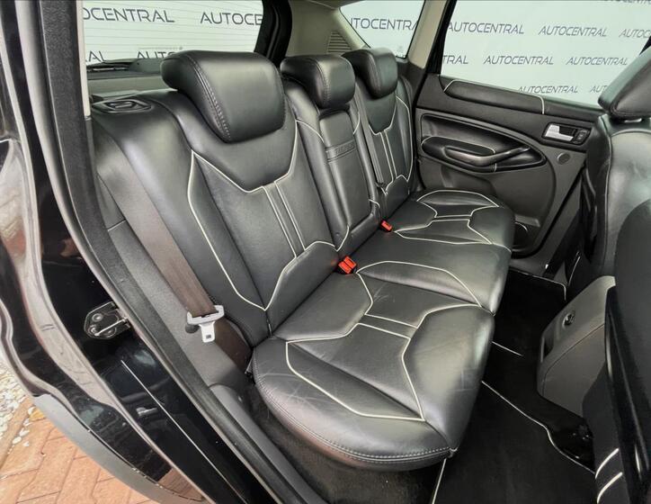 Ford Kuga 25