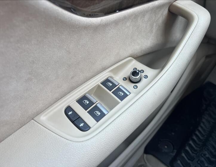 Audi Q7 23