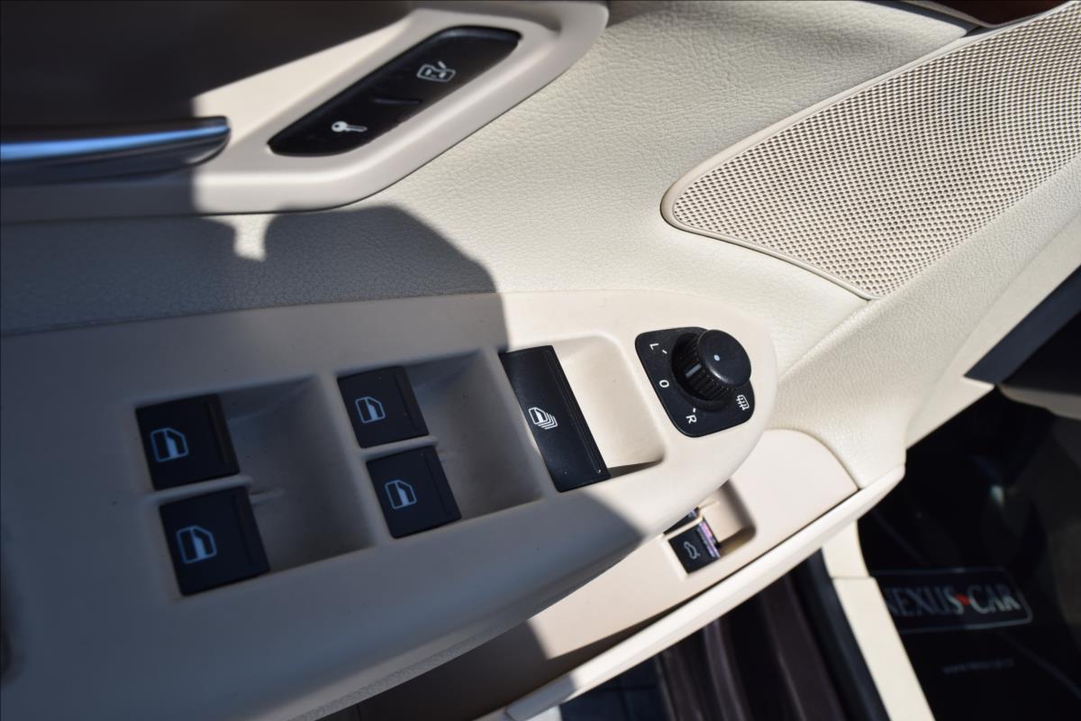 Volkswagen EOS
