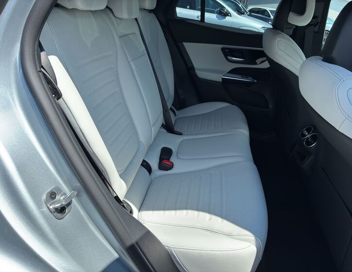 Mercedes-Benz GLC 7