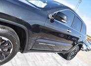 Jeep Grand Cherokee 9