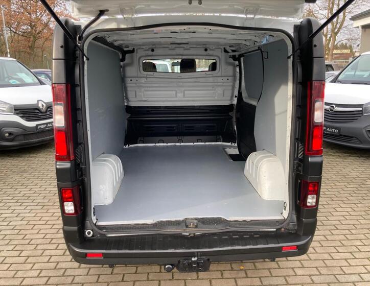 Opel Vivaro 5