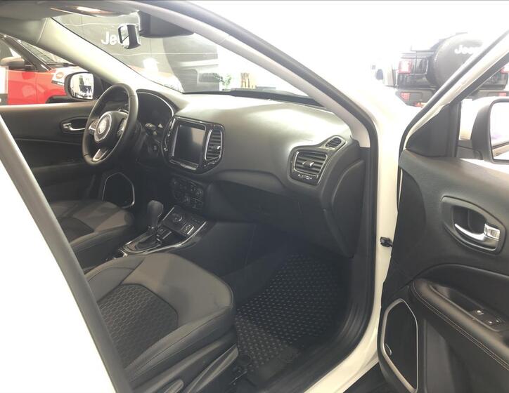 Jeep Compass 18