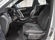 Volvo XC40 8