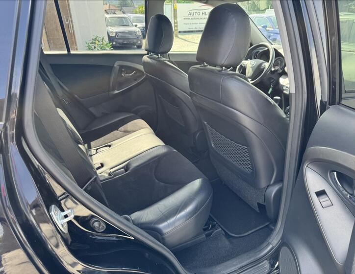 Toyota RAV4 15