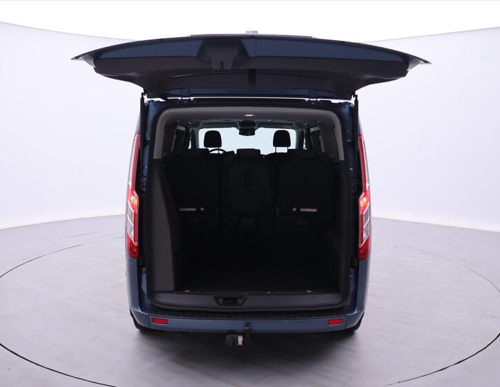 Ford Tourneo Custom 9