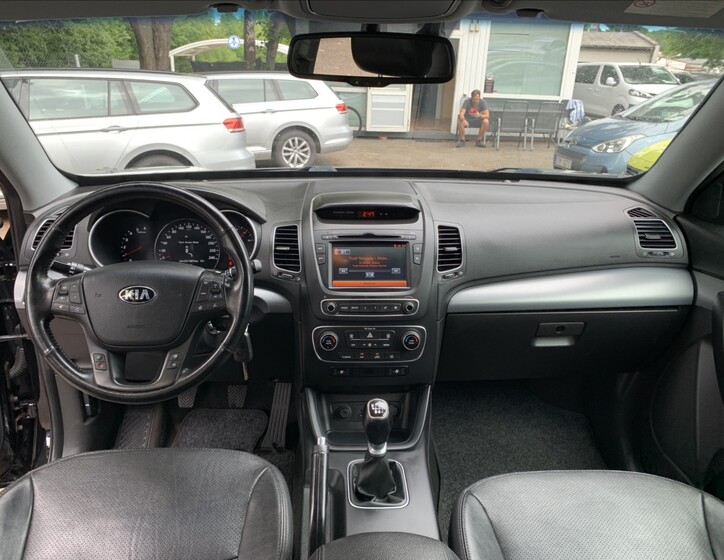 KIA Sorento 9