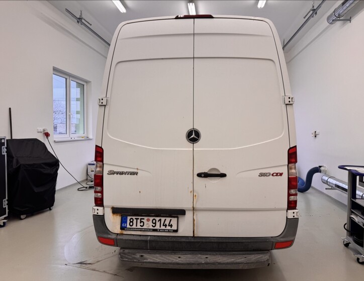 Mercedes-Benz Sprinter 6
