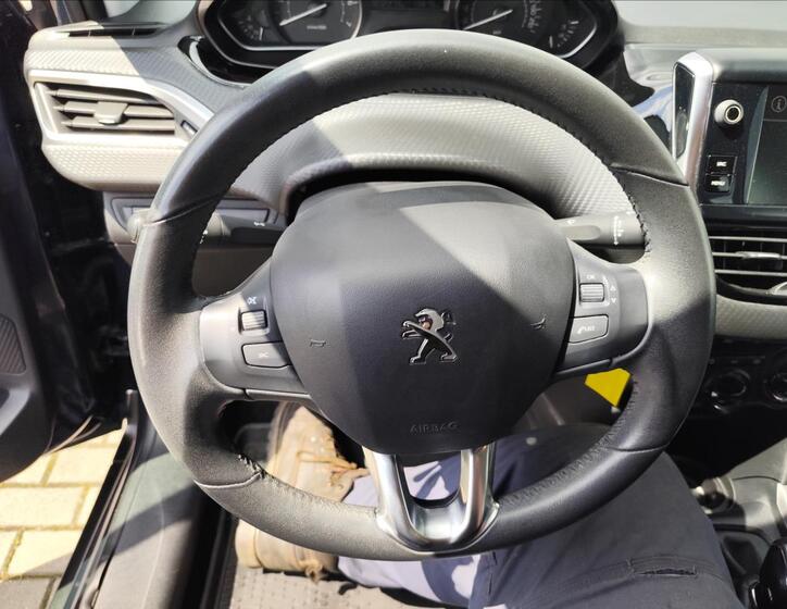 Peugeot 2008 11