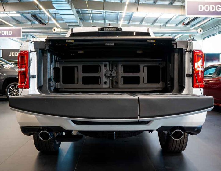 Dodge RAM 9