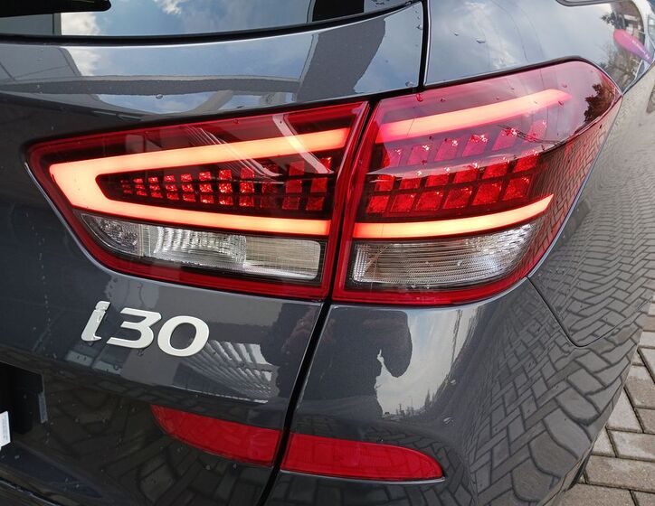 Hyundai i30 33