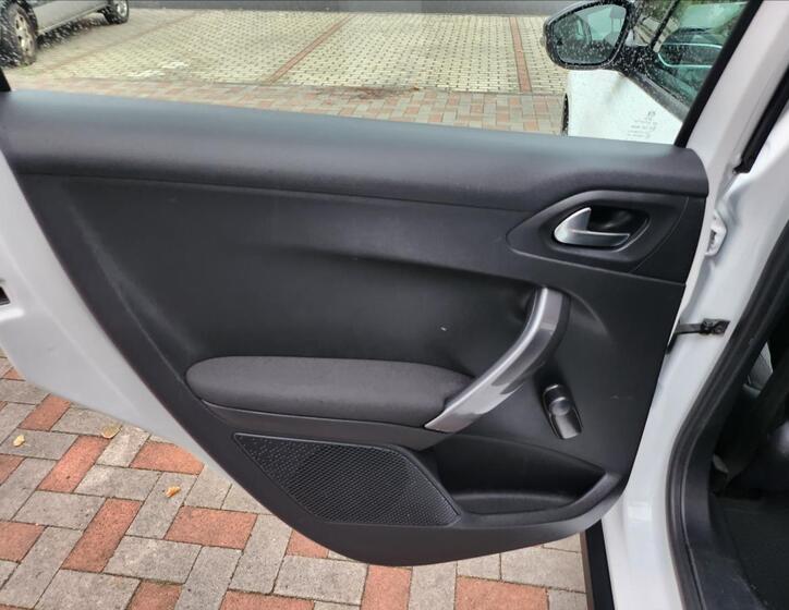 Peugeot 2008 16