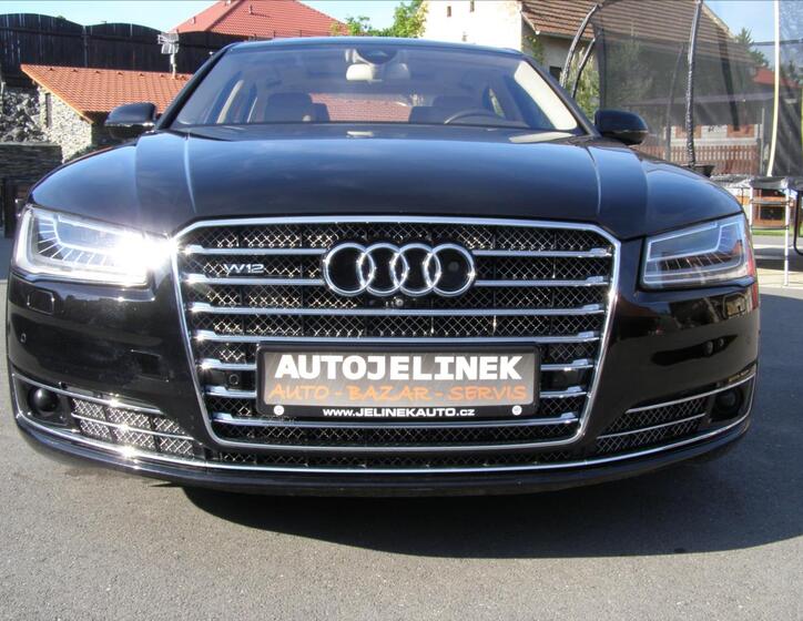 Audi A8 8