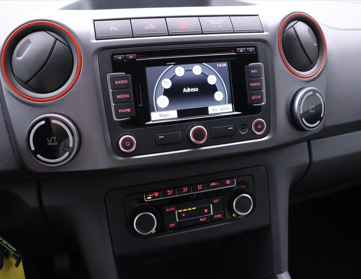 Volkswagen Amarok 24