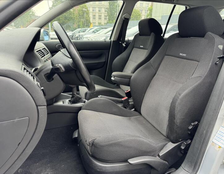 Volkswagen Golf 27