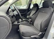 Volkswagen Golf 27