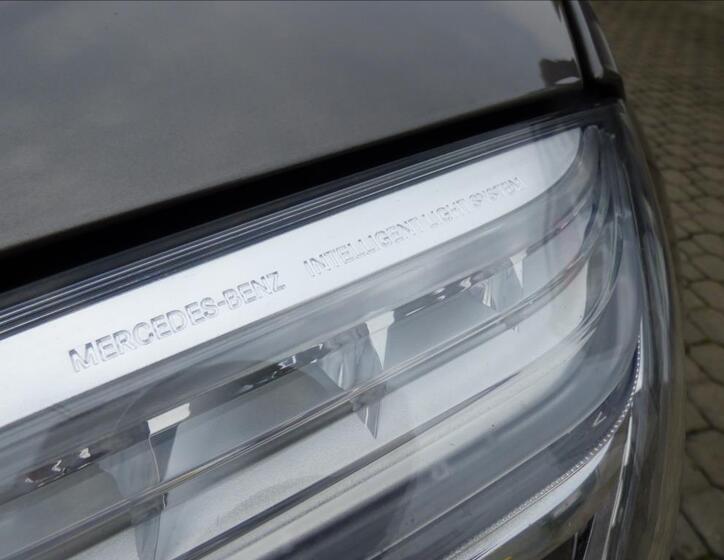 Mercedes-Benz GLK 9