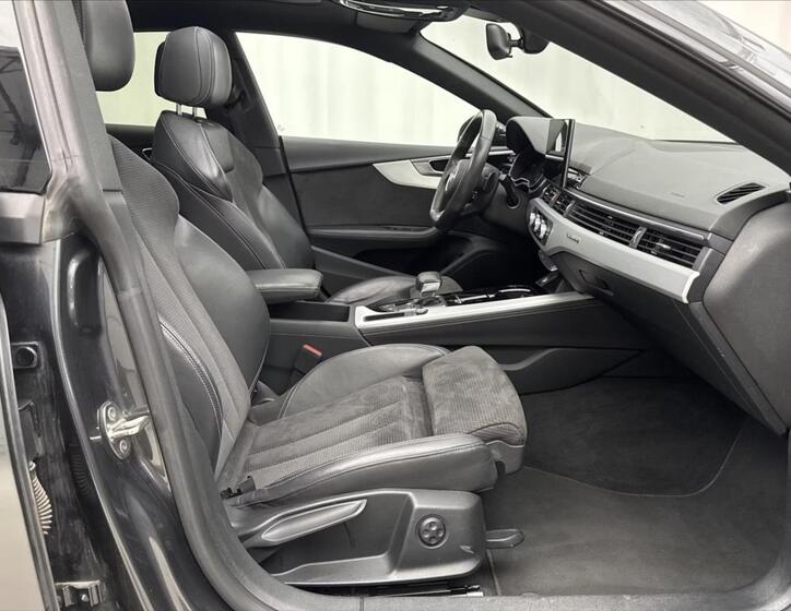 Audi A5 11