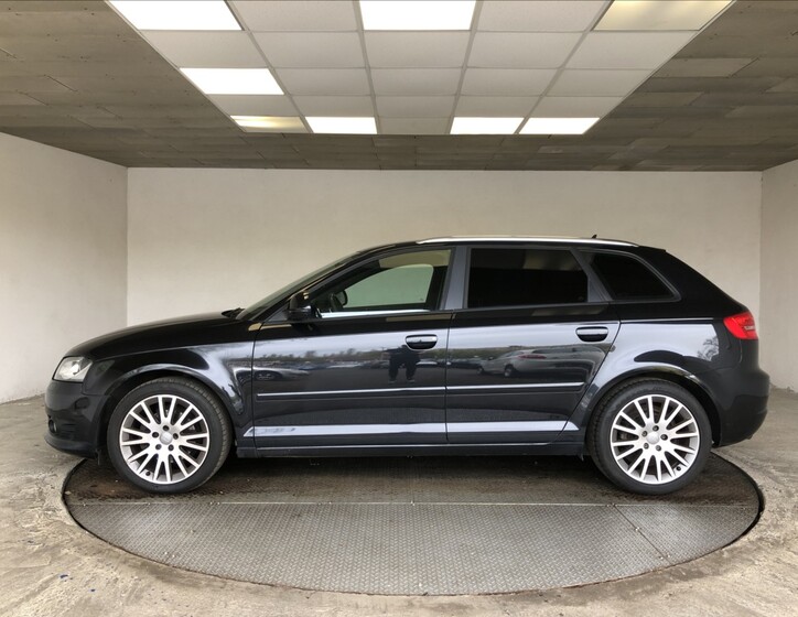 Audi A3 4