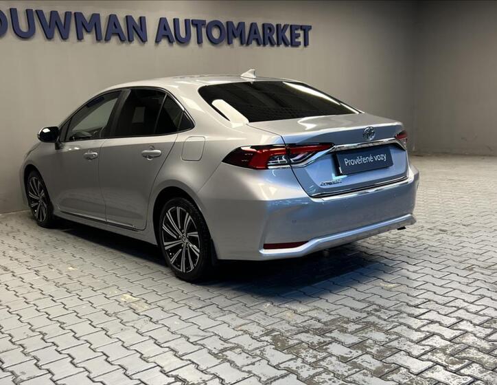 Toyota Corolla 15