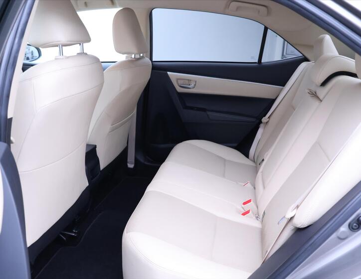 Toyota Corolla 14