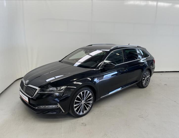 Škoda Superb 1