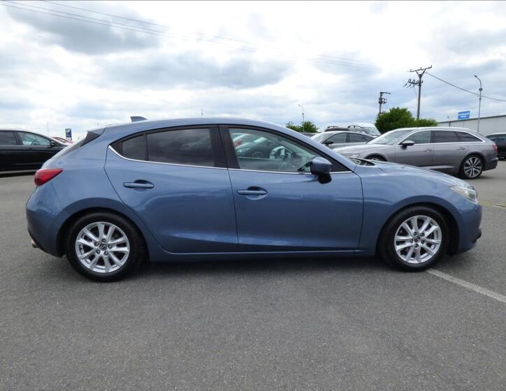 Mazda 3 2