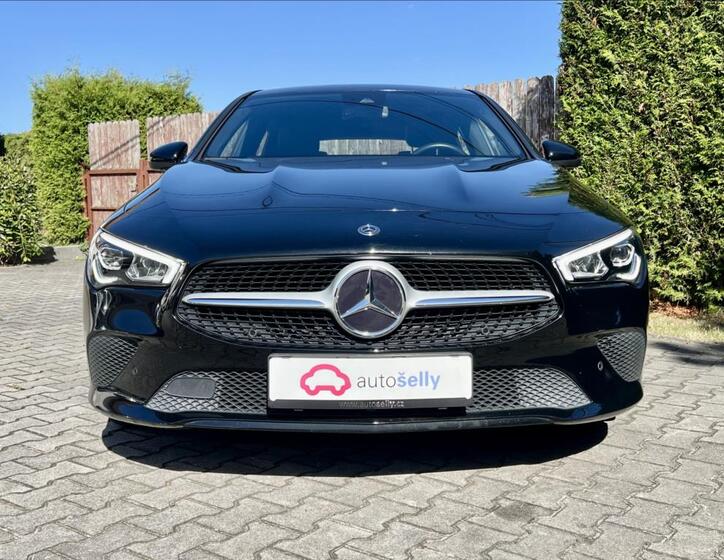 Mercedes-Benz CLA 9