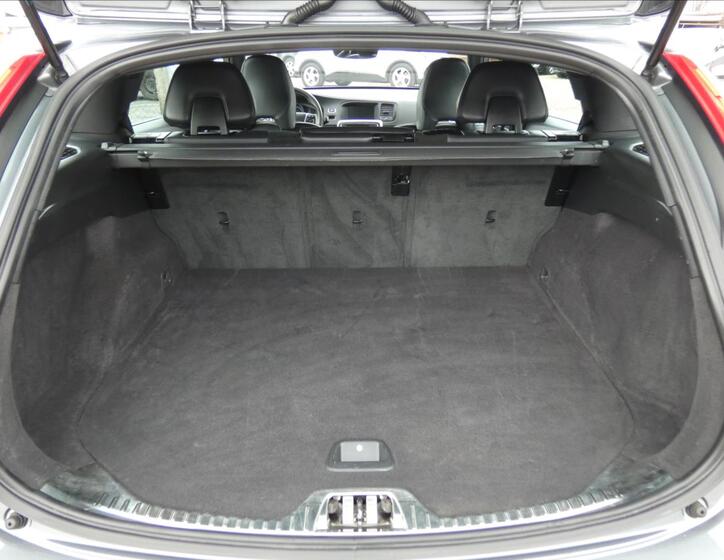 Volvo V60 14