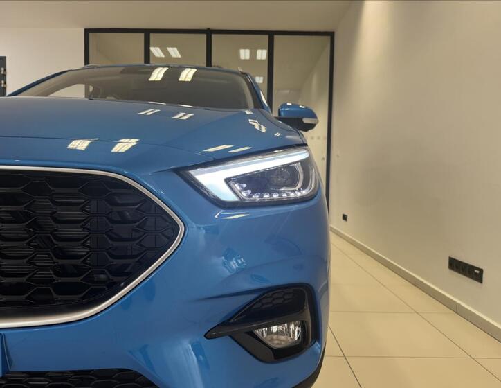 MG ZS 4