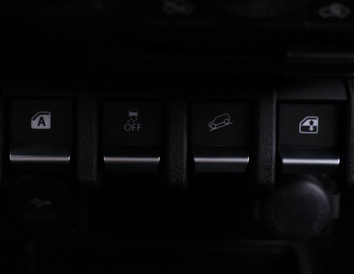 Suzuki Jimny 23