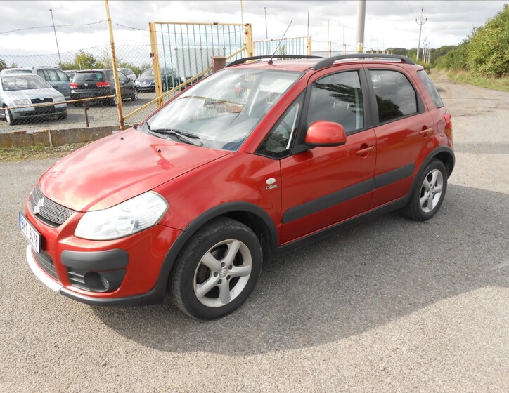 Suzuki SX4 1