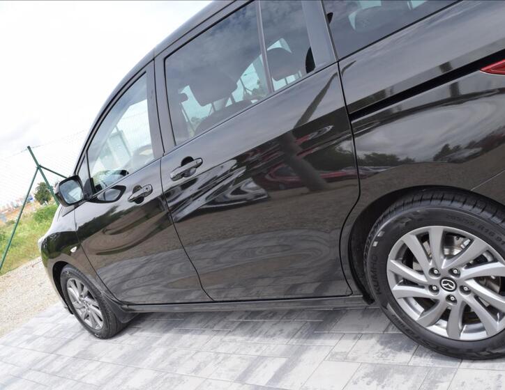 Mazda 5 11