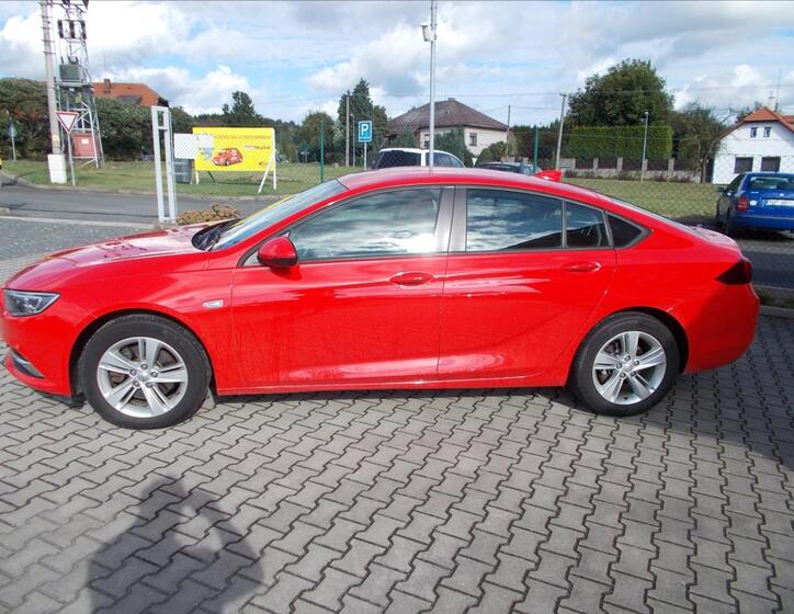Opel Insignia 5