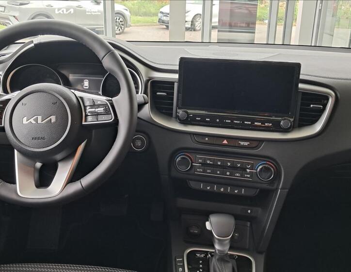 KIA Ceed 10