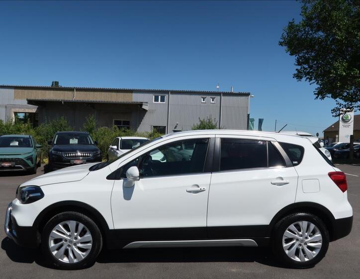 Suzuki SX4 S-Cross 6