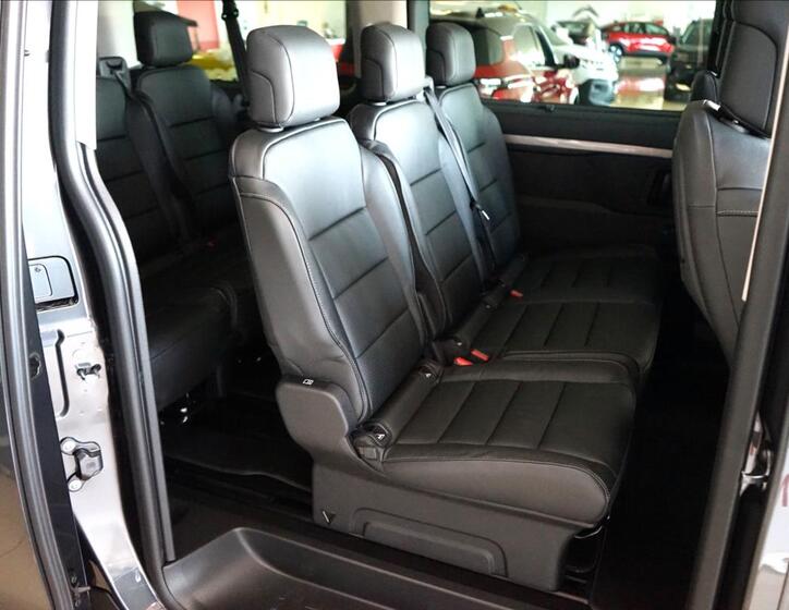 Citroën SpaceTourer 8