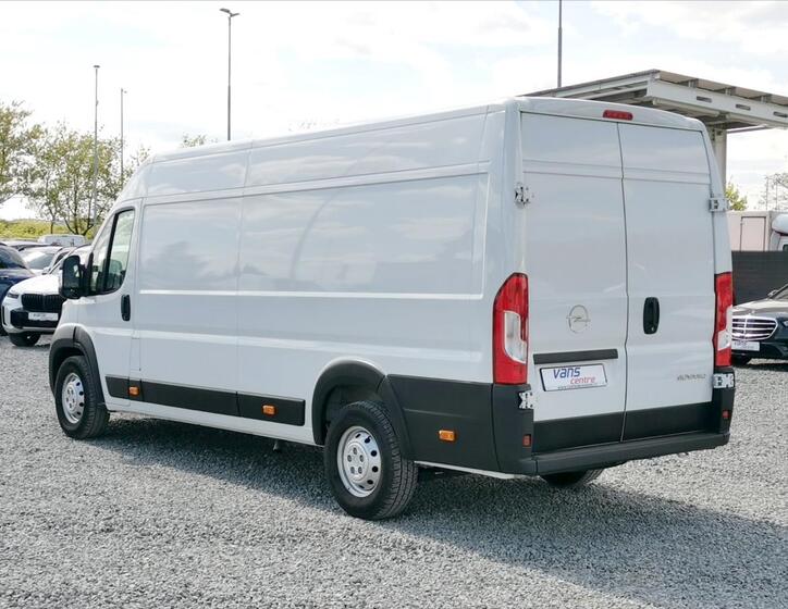 Opel Movano 4